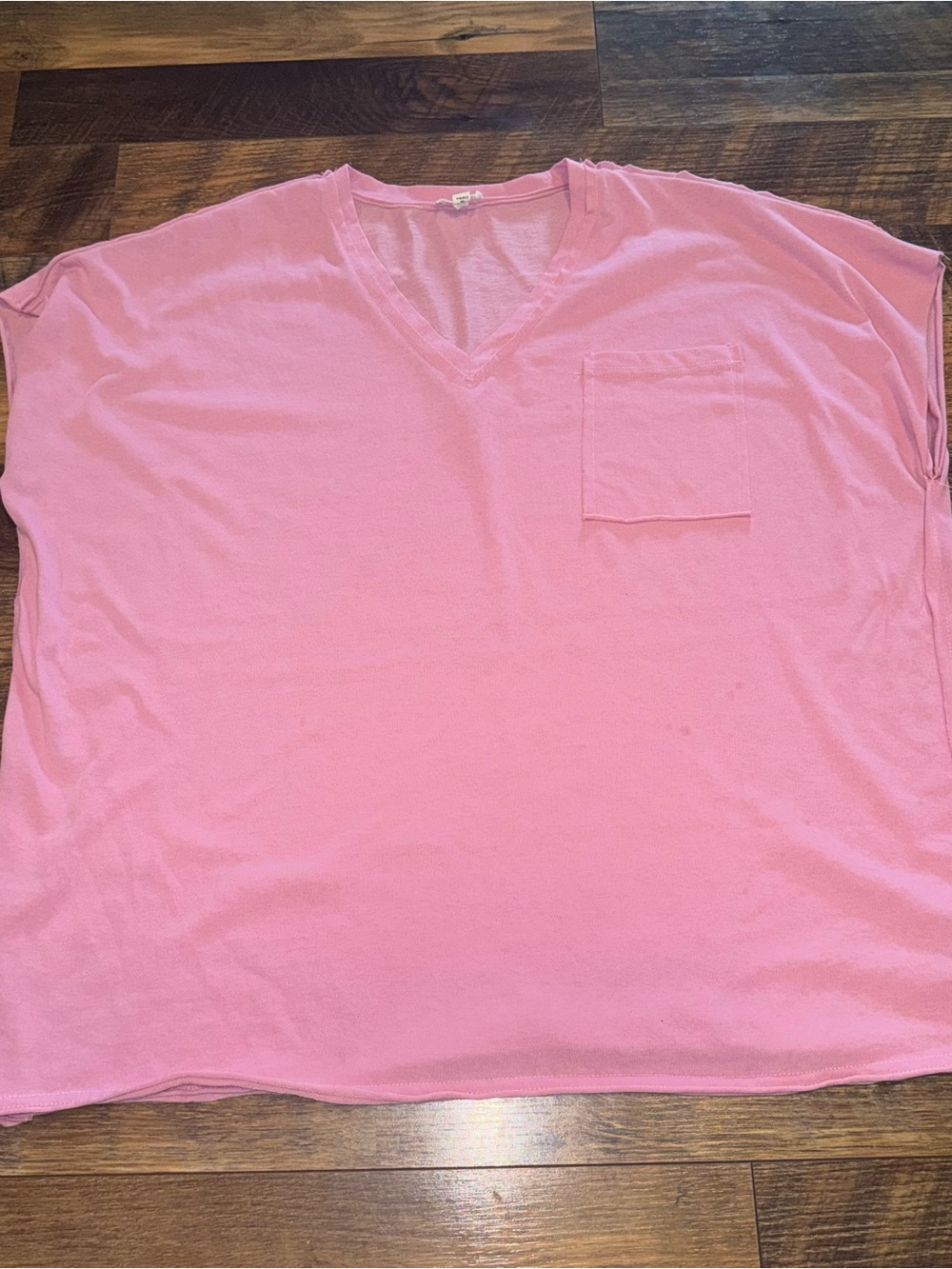 POL Women's Light Pink Oversized V-Neck Short Sleeve Pocket Tee